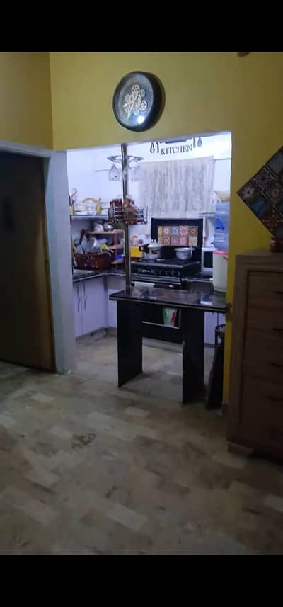 gulshan e iqbal  block 13 d 1 flat for sale  with paint house