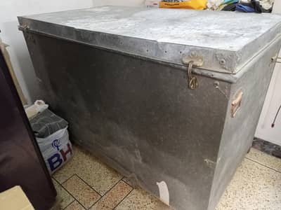 Full size trunk/sandooq sandook