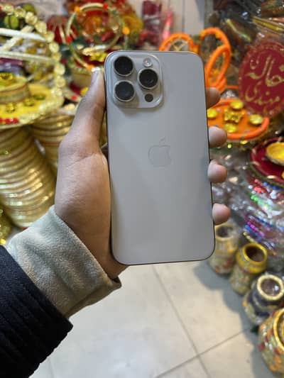 IPHONE 15pro max factory unlocked 4 month sim work