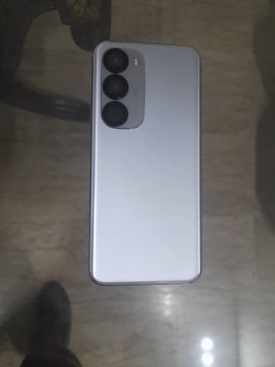 Tecno Spark 40 Pro Plus in mont condition