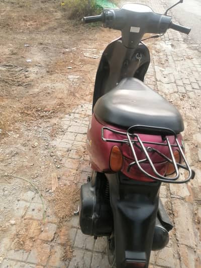 petrol Scooty for sale  03325271598
