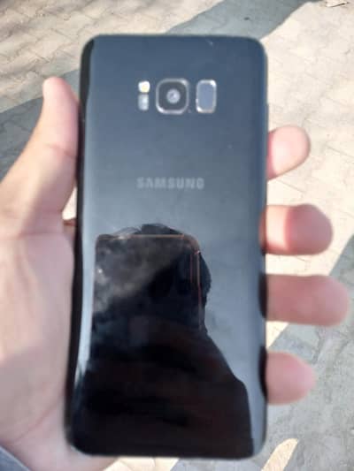 Samsung s8 plus (4GB ram) (64gf storage)