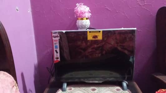 20inch LCD all ok ha 10/9ha urgent sale