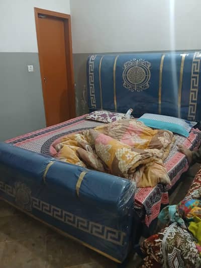 bed selling in reasonable rates
