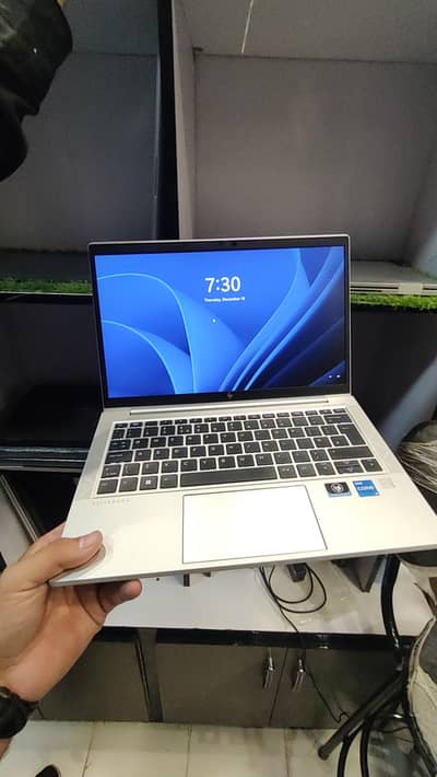 HP 830 G8 (16gb,256gb) SSD NVme best for gaming + heavy works