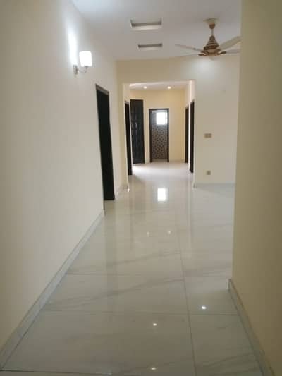 23 M Corner House For Rent Near Carrefour