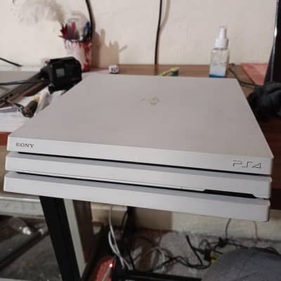 Ps4. pro  812 gb
