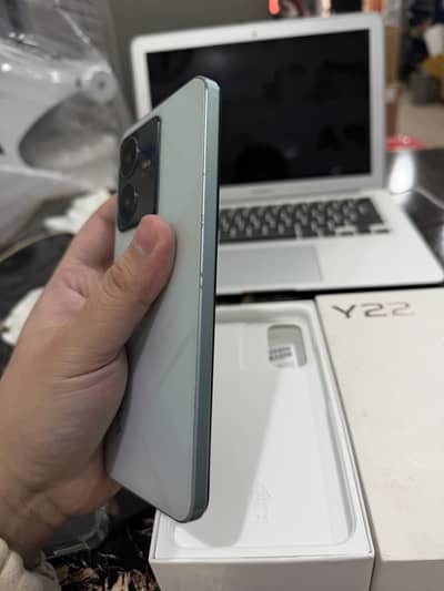 Vivo Y22