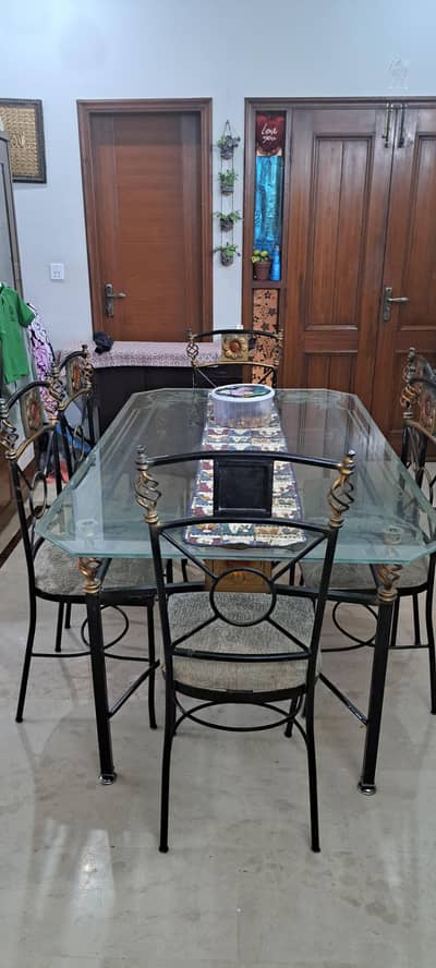 Dinning table