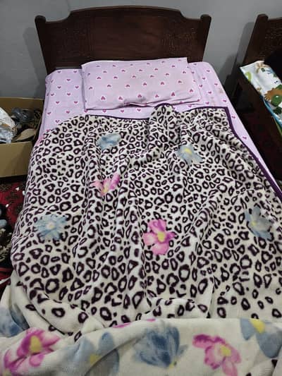 children's 2 single bed  contact number 03337833232