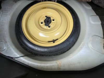 Suzuki Swift DLX 1.3 Manual Model 2015 Total genuine paint