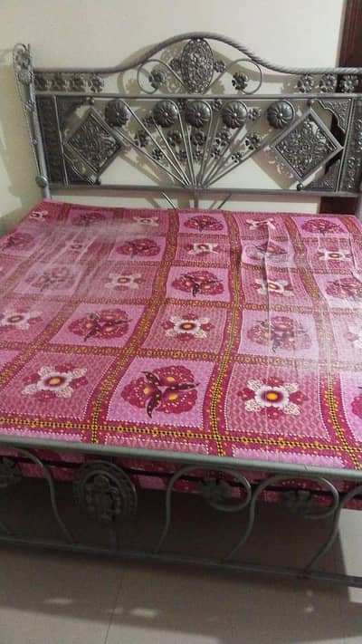 iron bed with Mattres