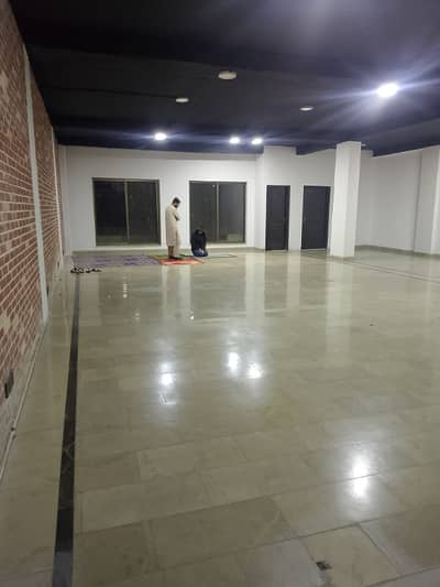 2500sqft hall available