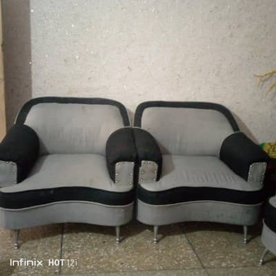 beautiful 9 seaters sofa set buyer people contact  number 03175102715