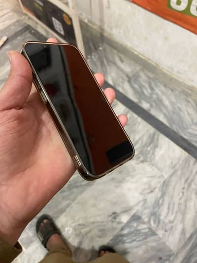 Iphone 13 water pack 84 health