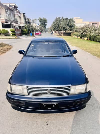 Toyota Crown Royal Saloon