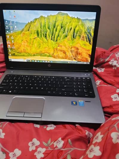 HP laptop core i3, 4 generation,8/128