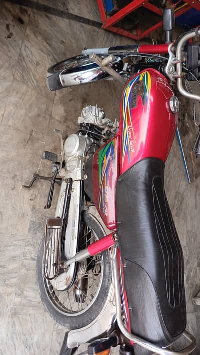 cndition bilkul ok. enjn bilkul ok he. koi b kam ni hune wala.