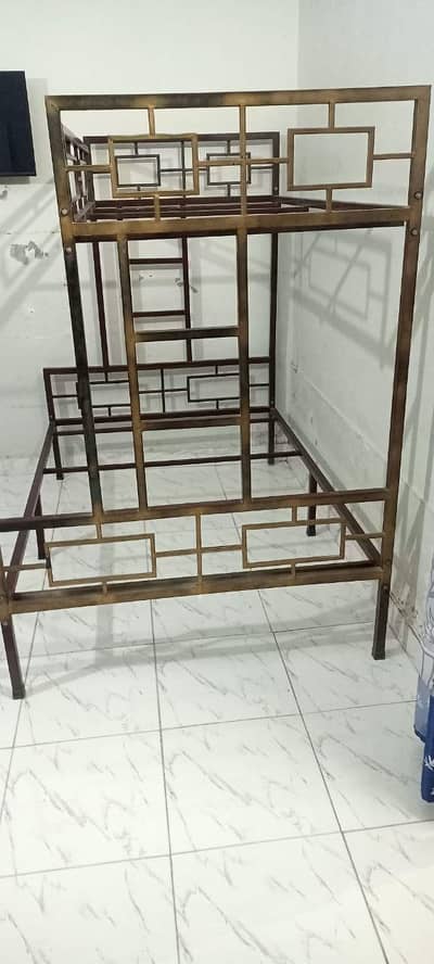 heavy iron banker bed