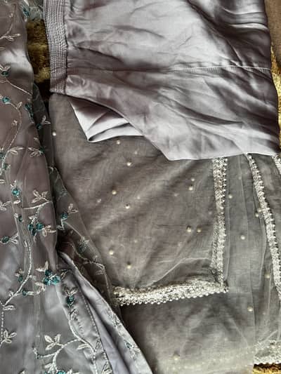 wedding dresses stitched & unstitcehd on discounted rates/sarees/suits