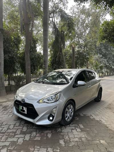 Toyota Aqua G Led ( Top Of the Line )