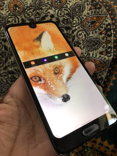 Aquos R2 PTA Official 4/64 Gb