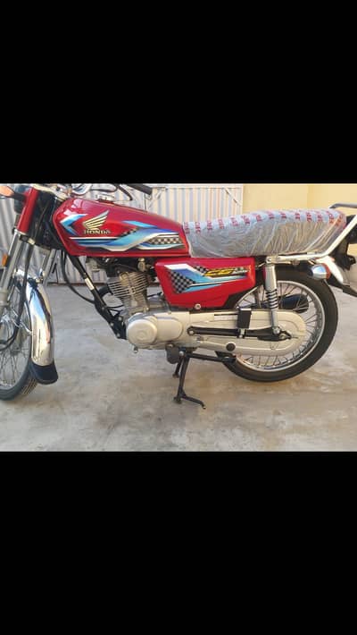 honda 125 24  all punjab number