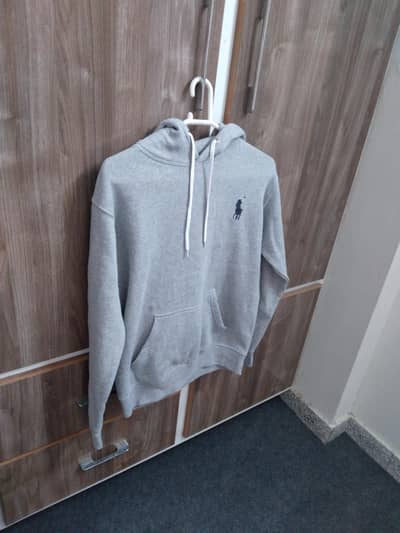polo hoody brand new. medium size333