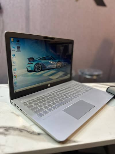 HP Pavilion Silver Laptop 15 AMD A9-9420 Radeon R5, 8GB DDR4 128GB SSD