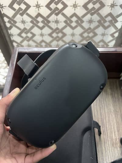 Meta Quest vr gaming headset