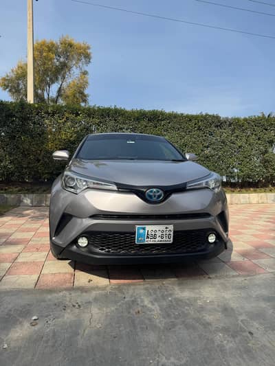 Toyota C-HR G-LED 2017 Model