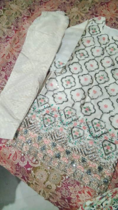 Luxury Off-White Embroidered 2-Piece Women’s Suit