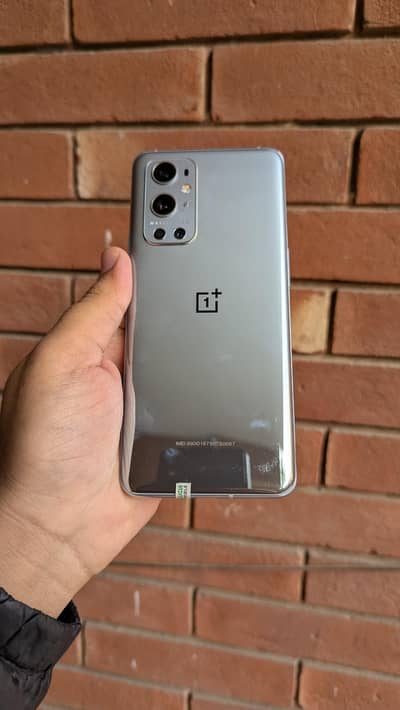 OnePlus 9 Pro ( 12/256gb)