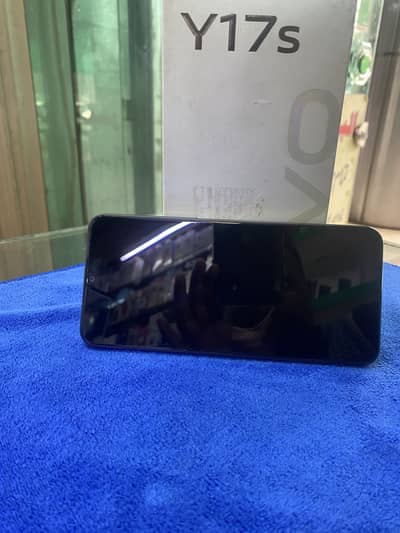 Y17s 10/10