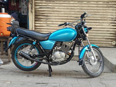 Suzuki GS 150 2014