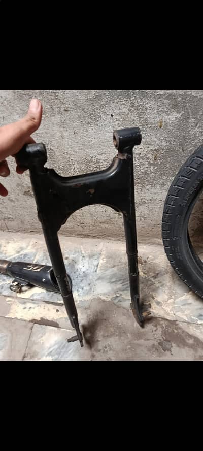 ybr  tyre   extend chimta  original silencer available