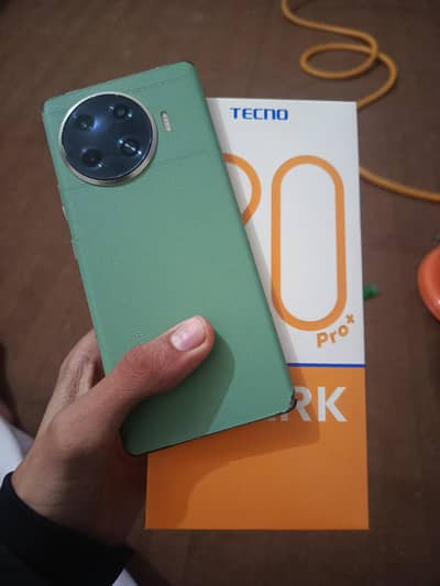 tecno spark 20 pro plus 8/256 complete box