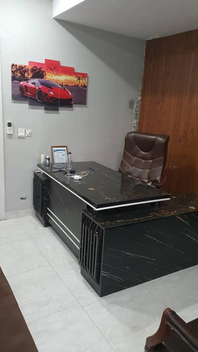 Executive table & Executive Chairs