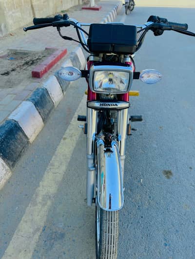 CG 125 Karak full nut to nut chamakta huwa hain 24+25 hain REG