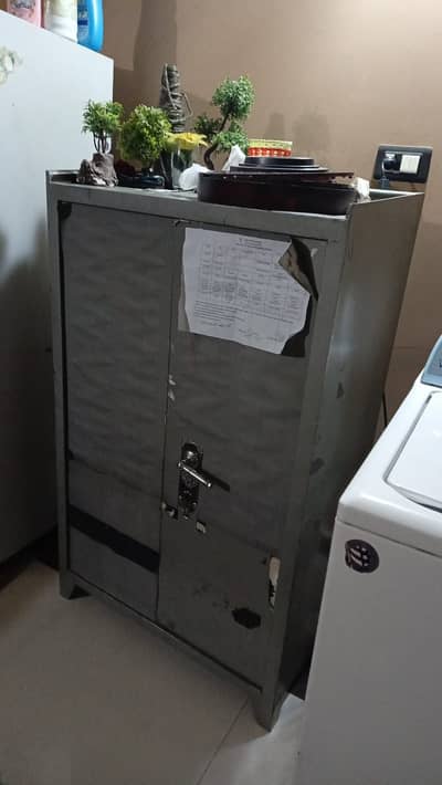 Steel Almirah 2 Door Wardrobe