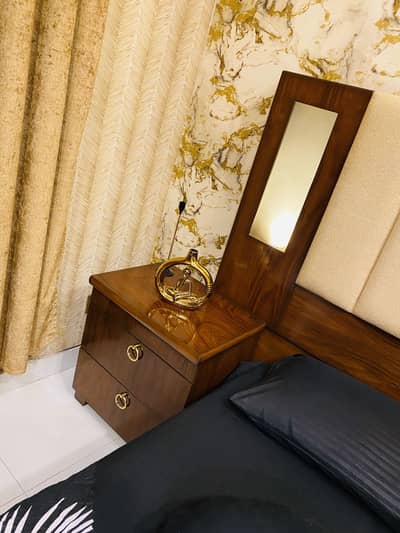 New Luxury king bed set