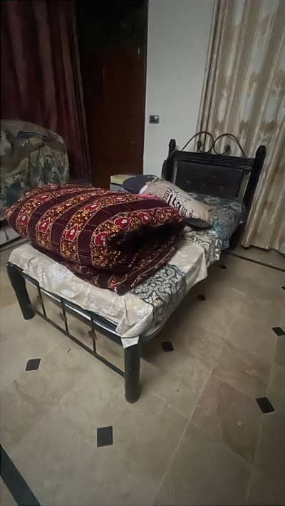 Title:  2 Single Iron Beds for Sale (Bed Only, No Mattress)