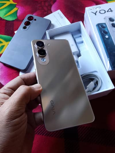 Vivo y04 4+4/64 GB 2Month Use Sealed Mobile