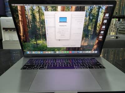 Apple MacBook Pro 15.4 inch 2019 - Core i9 32Gb RAM - Powerfull Laptop