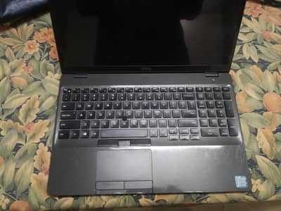 DELL Latitude 5500
