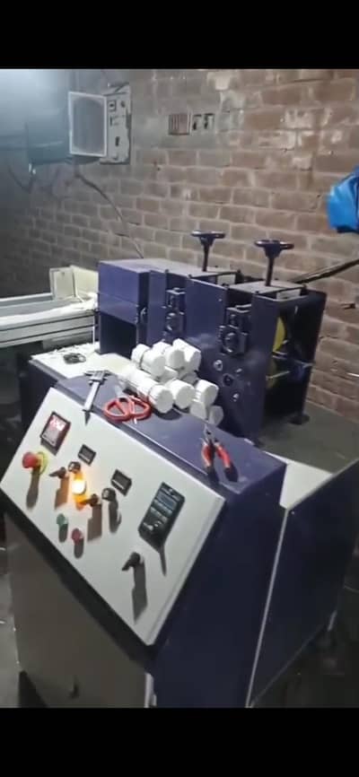 Lolipop stick machine