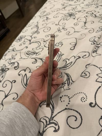 JV IPhone 16 pro max