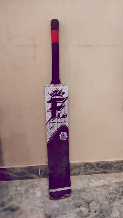 new bat pure wood good condition best price