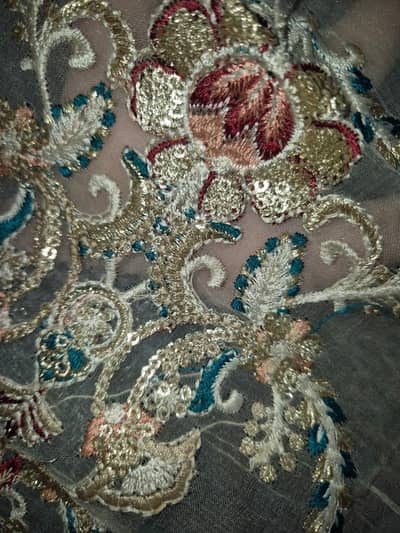 2 pcs Fancy bunch (branded)