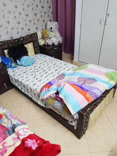 2 single bed with matress